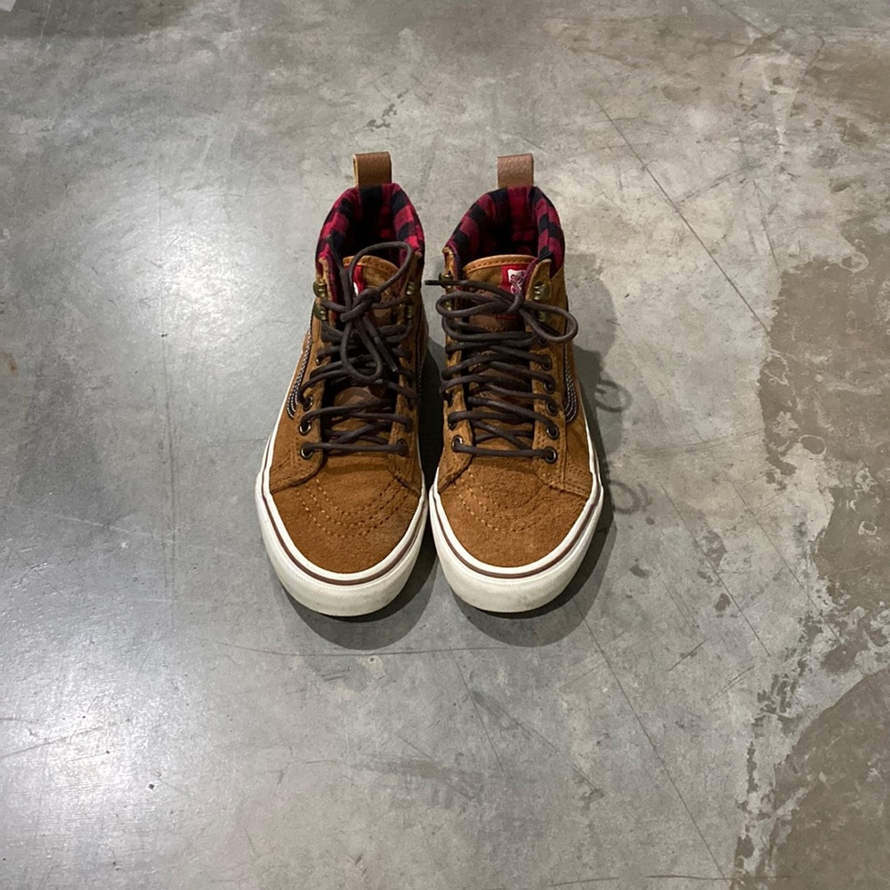 Never worn Vans all weather shoes
